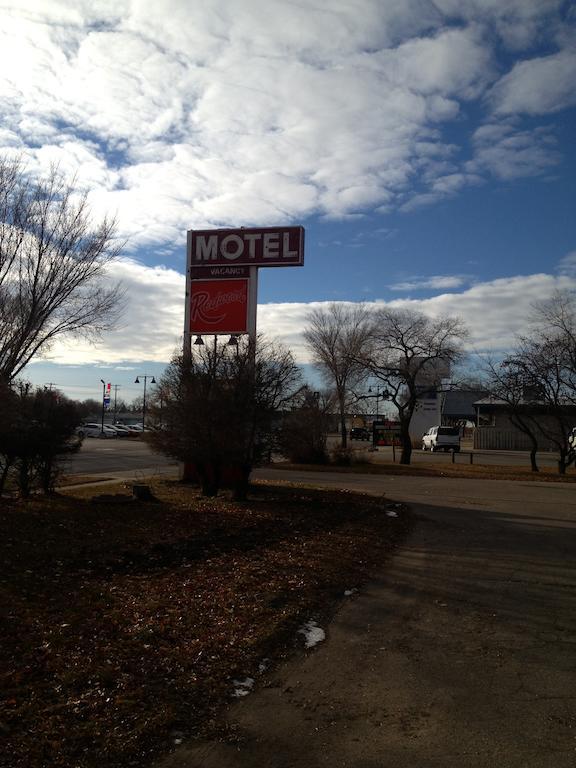 Redwood Motel Yorkton Buitenkant foto